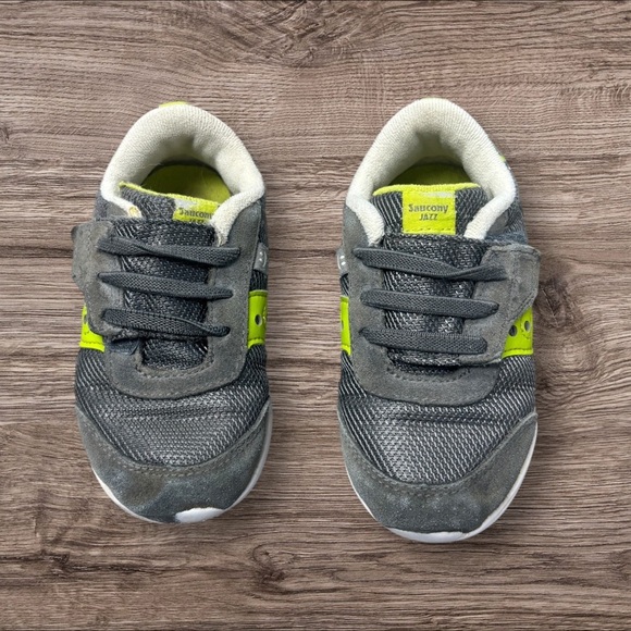 Saucony 9.5 (Tdler) Gray & Lime Sneakers with Velcro Straps. GUC. Ofrs welcome. - Picture 1 of 8
